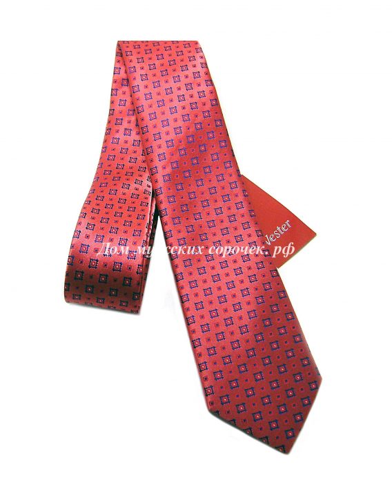 Красный галстук с принтом синего цвета